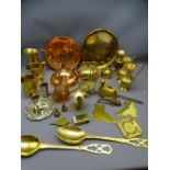 VINTAGE COPPER & BRASSWARE, a mixed quantity in polished conditions