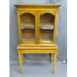 NEAT ANTIQUE TWO DOOR WALL CABINET, 65cms H, 65cms W, 30cms D and a lidded top occasional table,
