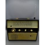 VINTAGE PYE RADIO Model No P131MBQ, early 1950s battery/mains valve radio, 41cms W