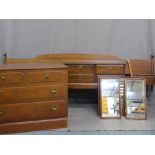STAG MAHOGANY BEDROOM FURNITURE to include triple mirror dressing table, 72cms H, 131cms W, 46.