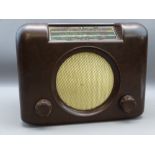 VINTAGE BUSH RADIO Model No DAC90A, brown Bakelite 1949 valve radio, 30cms W