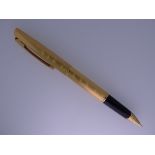 WATERMAN - Vintage (1970s) Brushed Gold Plated Waterman Concorde fountain pen marked 'Plaque Or G'