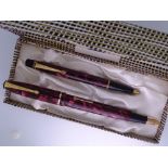 CONWAY STEWART - Vintage (1950s-60s) Plum Marble with Black Veins Conway Stewart No. 15 fountain pen