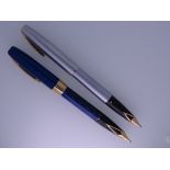 SHEAFFER - Vintage (1960s-70s) Blue Sheaffer Imperial fountain pen with gold trim and wide cap