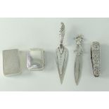 ASSORTED SILVER COLLECTABLES TO INCLUDE two silver bookmarks one with musician handle, the other