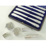 BOXED SET OF EDWARDIAN SILVER-HANDLED FRUIT KNIVES together with two vesta cases, pill box,