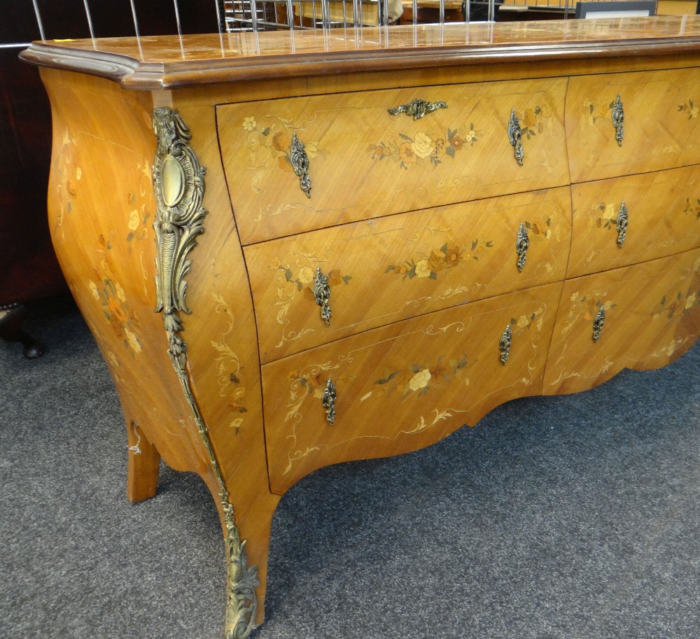 IMPRESSIVE ITALIAN 18TH CENTURY-STYLE FLORAL MARQUETRY & GILT METAL MOUNTED COMMODE, of serpentine - Image 2 of 7
