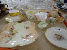 ASSORTED ROYAL WORCESTER & BELLEEK CABINET CHINA