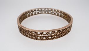 9CT GOLD PIERCED BANGLE, 20.9gms