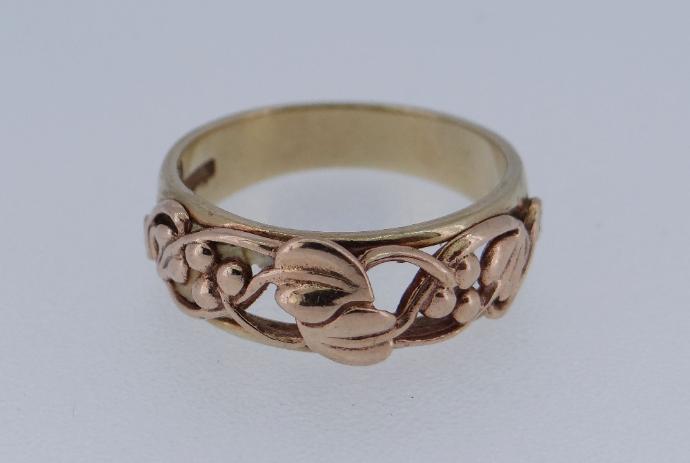 9CT CLOGAU GOLD LEAF DESIGN RING, 4.8gms - Image 2 of 3