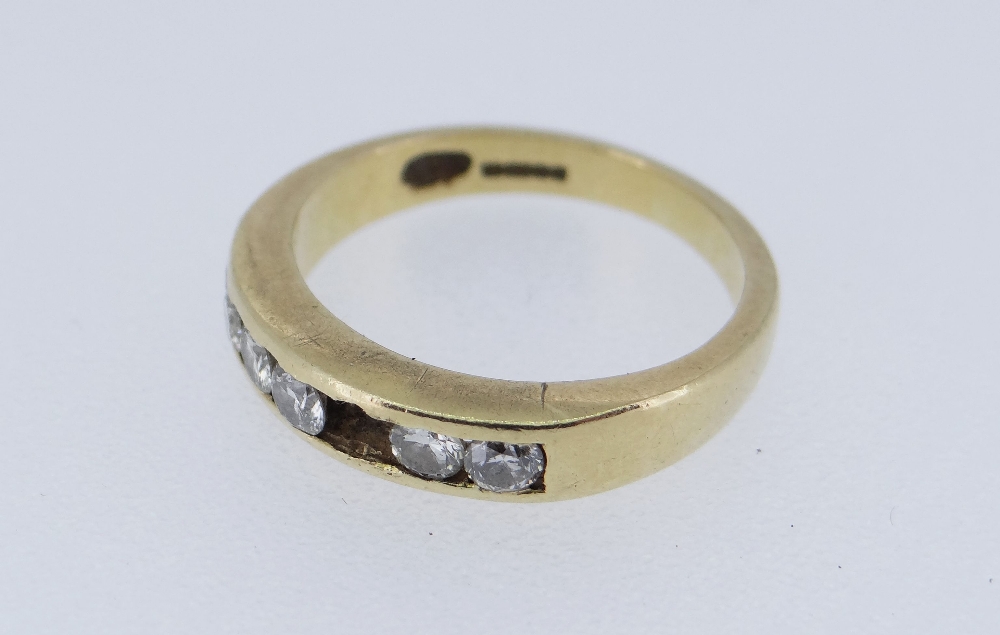 18CT YELLOW GOLD SEVEN-STONE DIAMOND RING (SIX STONES, ONE MISSING), 4.3gms - Image 2 of 4