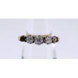 18CT YELLOW GOLD FIVE-STONE GRADUATED DIAMOND RING (FOUR STONES 1 MISSING), 5.4gms, 0.5cts