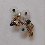 9CT YELLOW GOLD FLORAL & FOLIATE BAR BROOCH set with semi-precious stones, maker's mark D & F, 9.