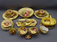 AYNSLEY ORCHARD GOLD TEA & CABINET WARE, 29 pieces to include a 25.5cms diameter fruit bowl, 6 cups,