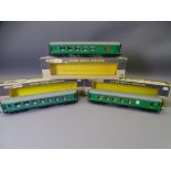 MODEL RAILWAY - Wrenn W6006 Southern no. 1708, W6007 Southern no. 2523 and W6008 Southern no. 1245