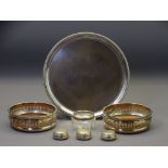 MIXED SILVER & PLATED WARE to include three circular gilt lined lidded pill boxes, Birmingham late