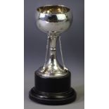 SILVER GOLFING TROPHY on a base, Birmingham 1933, 2.9 troy ozs