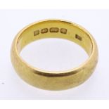 22CT GOLD WEDDING BAND, size mid M-N, 8.8grms gross