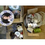 COMMEMORATIVE CHINA - large quantity of display plates, mugs, ephemera relating to Leeds Civic