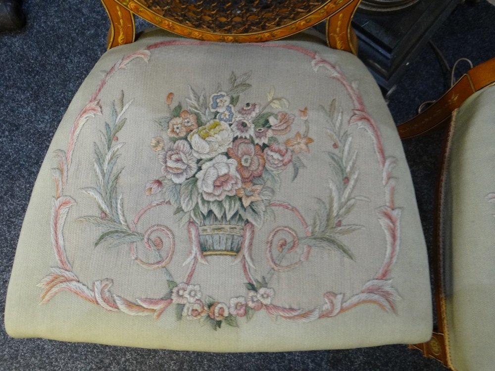 FINE SET OF THREE EDWARDIAN SATINWOOD & POLYCHROME DECORATED CHAIRS, in the Sheraton revival- - Image 18 of 37