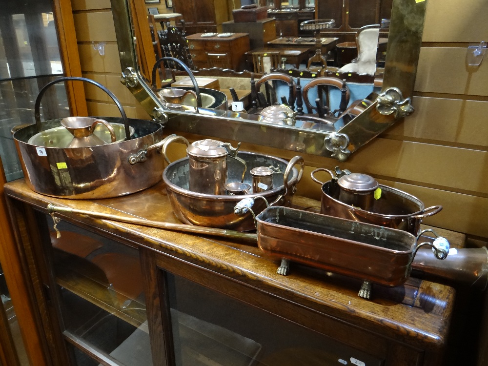 COLLECTION OF VINTAGE COPPER VESSELS, including two long handled sauce pans, brass swing-handled - Image 7 of 11