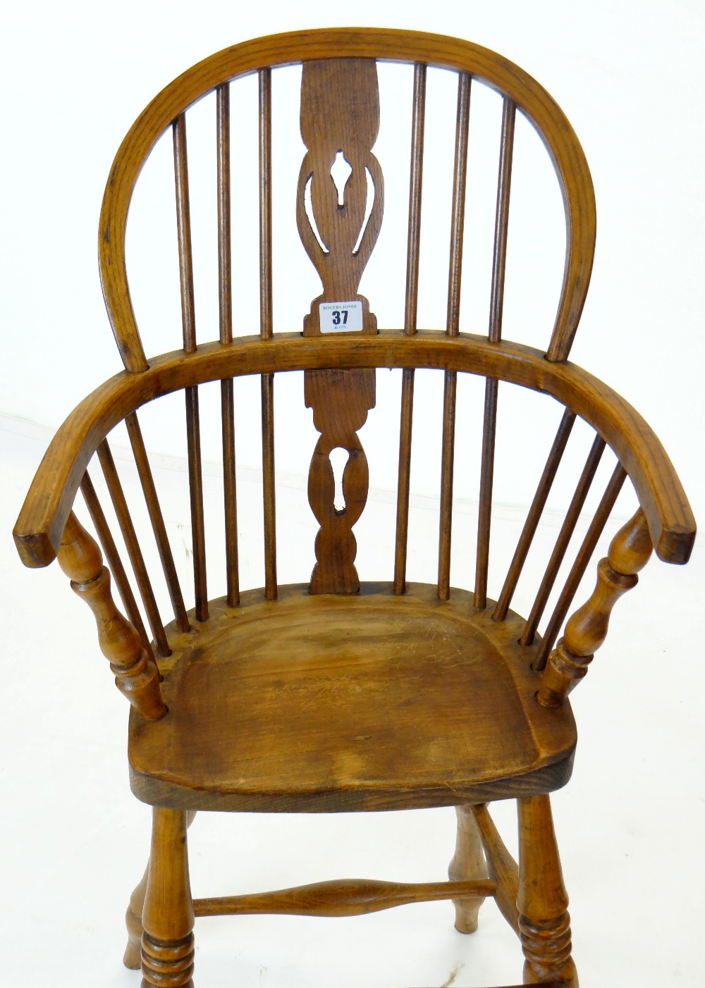 MODERN CHILD'S VICTORIAN-STYLE BEECH WINDSOR HIGHCHAIR - Image 2 of 2