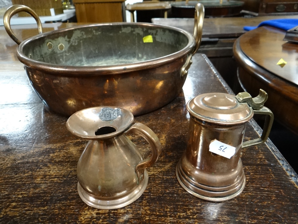 COLLECTION OF VINTAGE COPPER VESSELS, including two long handled sauce pans, brass swing-handled - Image 2 of 11