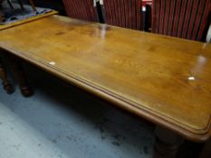 VICTORIAN OAK DINING TABLE with moulded edge and tapering reeded legs, 181 x 86cms Condition Report: