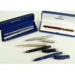 ASSORTED COLLECTABLE PENS to include cased Ronson ballpoint pen, Parker fountain pen, Parker