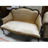 EDWARDIAN MAHOGANY CANAPE SETTEE upholstered in golden floral embossed fabric, 135cms wide Condition