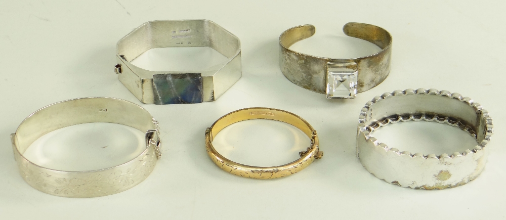 ASSORTED SILVER BANGLES to include two Scandinavian examples one marked 'Swedesign' by Bengt