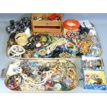 GOOD ASSORTMENT OF VINTAGE & LATER COSTUME JEWELLERY, badges and bangles ETC