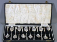 SET OF TEASPOONS, cased 12, Sheffield 1953, maker James Dixon & Sons, 4.8troy ozs