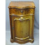 ANTIQUE MAHOGANY SERPENTINE FRONT SIDE CABINET, SINGLE FRIEZE DRAWER OVER A CUPBOARD DOOR WITH