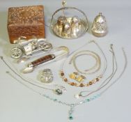 JEWELLERY, SILVER & COLLECTABLES, a mixed quantity including a pair of 9ct gold gent's cufflinks,