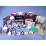 VICTORIAN & LATER COLLECTABLES & BIJOUTERIE ITEMS including a circular tobacco pouch for R Rigby