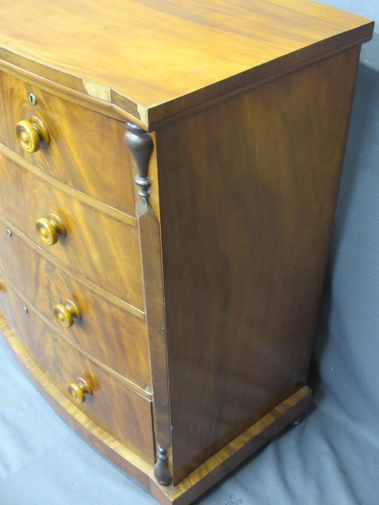 VICTORIAN MAHOGANY BOW FRONTED CHEST of two short over three long drawers, 111cms H, 106cms W, 58cms - Image 3 of 3