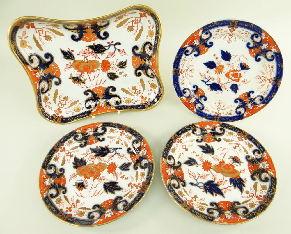FOUR PARTS OF SWANSEA DILLWYN & CO DESSERT SERVICE comprising shaped rectangular dish, 25cms x 22cms