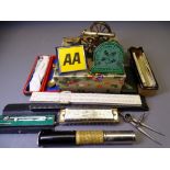 MIXED GROUP OF COLLECTABLES to include an Otis Kings pocket calculator, vintage slide rule and other