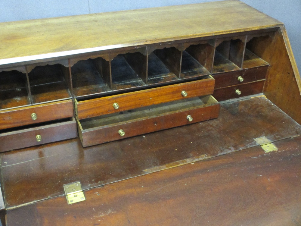 GEORGIAN MAHOGANY FALL-FRONT BUREAU, the sloped fall opening to reveal interior drawers and pigeon - Image 4 of 5