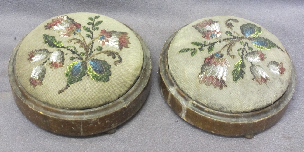 CIRCA 1900 ROSEWOOD EFFECT SPOONBACK PARLOUR CHAIR and two circular foot stools, all having beadwork - Image 4 of 5