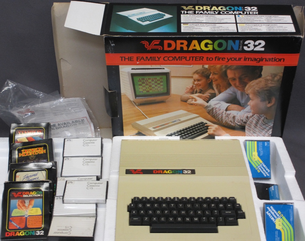 DRAGON DATA LTD 32 HOME COMPUTER in box with software