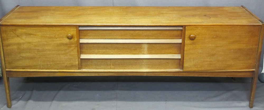 YOUNGER MID-CENTURY TEAK SIDEBOARD with side by side cupboards and stylish central drawers, 75cms H,