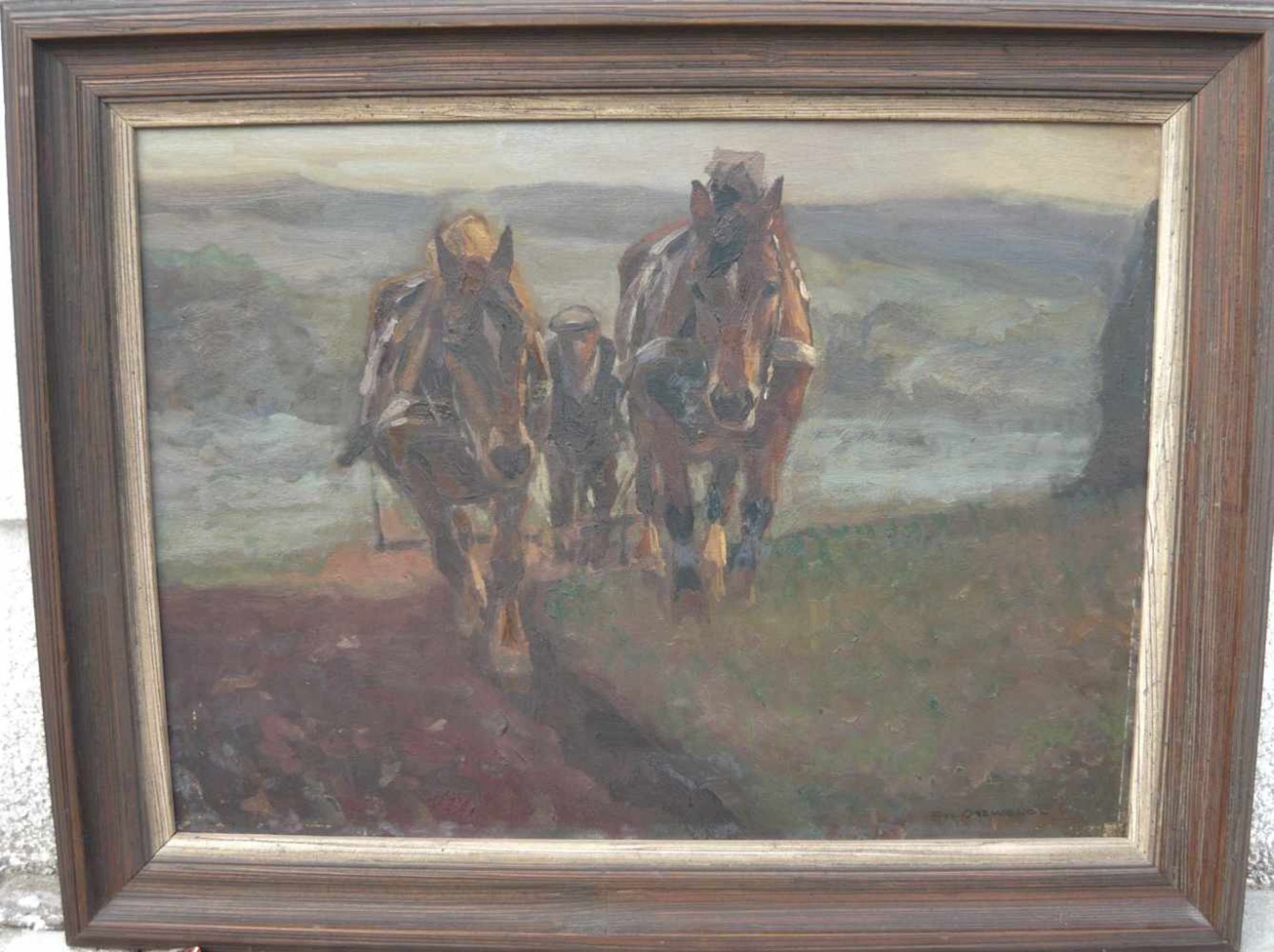 Prof. Osswald. Pferde und Bauer beim Pflügen. Öl/Platte. Sig.u.r. Rahmen ca. 45x58cm.- - -22.00 %