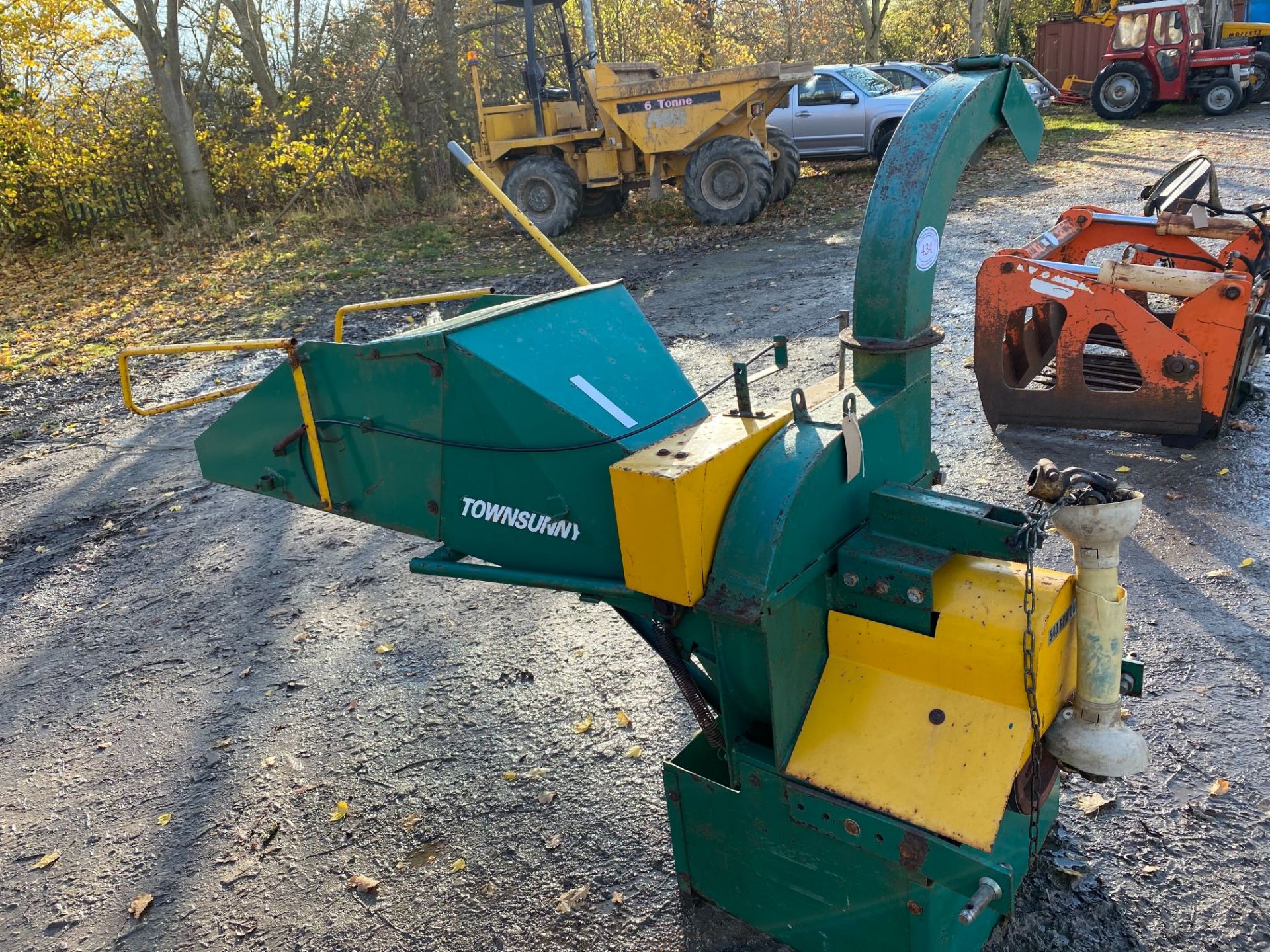 TOWNSUNNY WOOD CHIPPER WITH PTO - Image 2 of 3