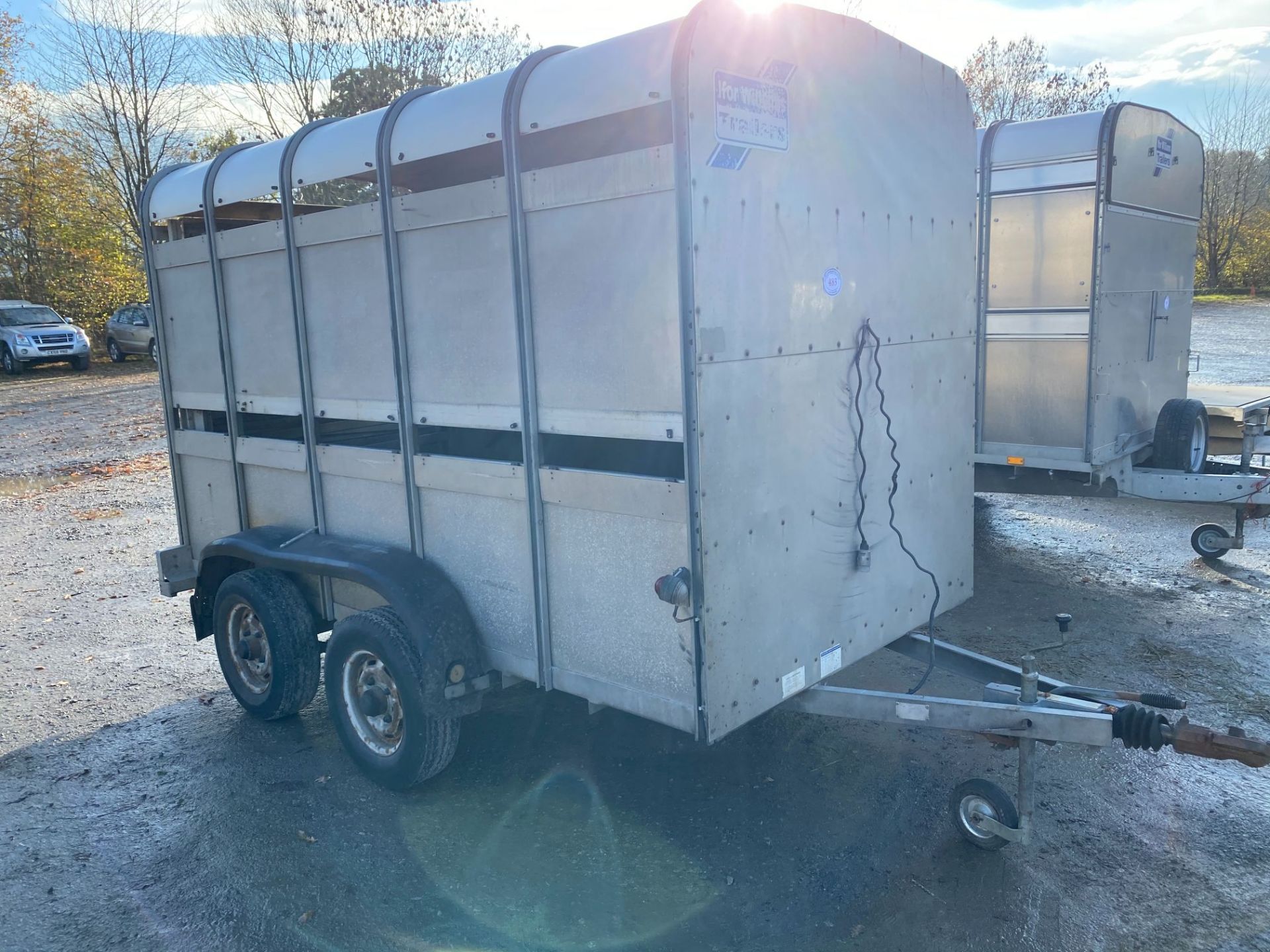 10 FT LIVESTOCK TRAILER WITH DECKS - Image 3 of 3