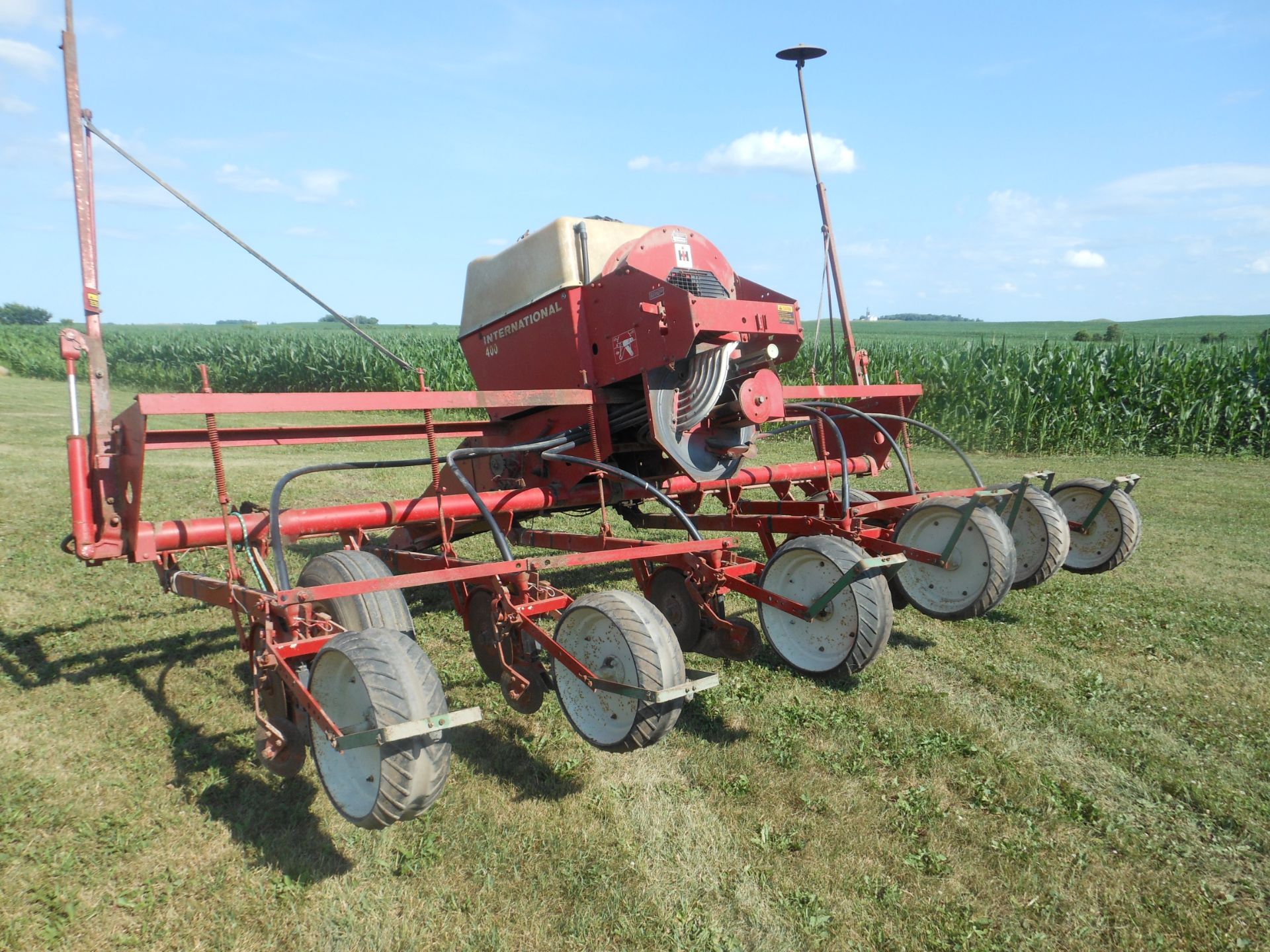 6-30 IH 400 pull type air planter.