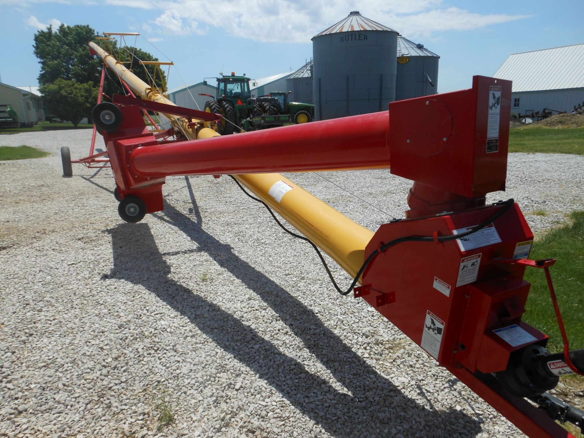 10”X71 Westfield auger w/truck hopper, hyd. raise. - Image 4 of 7