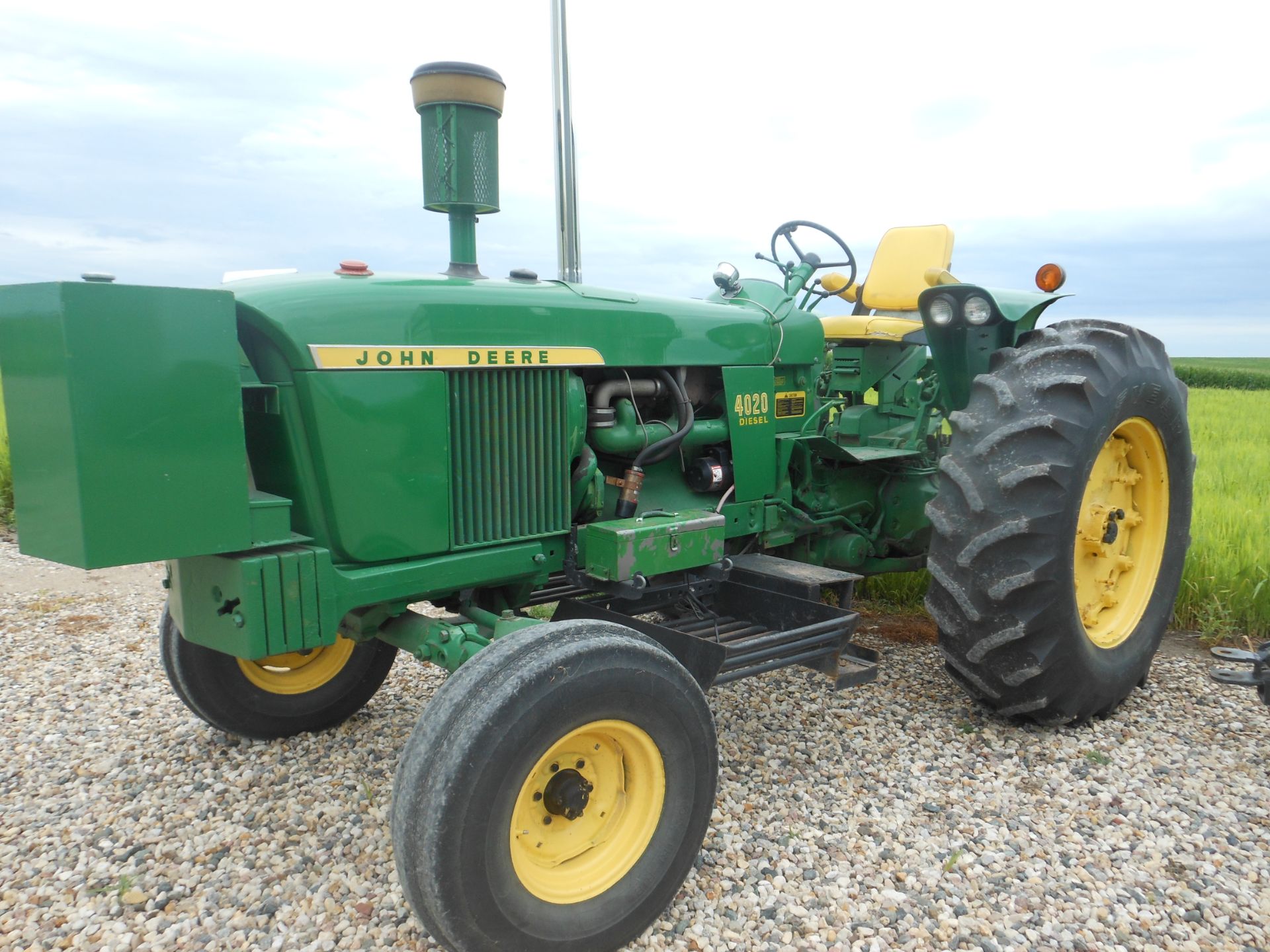 1966 JD 4020 Diesel, wide front, Synchro, front weights & tank, rock box, 18.4-34, quick coupler,