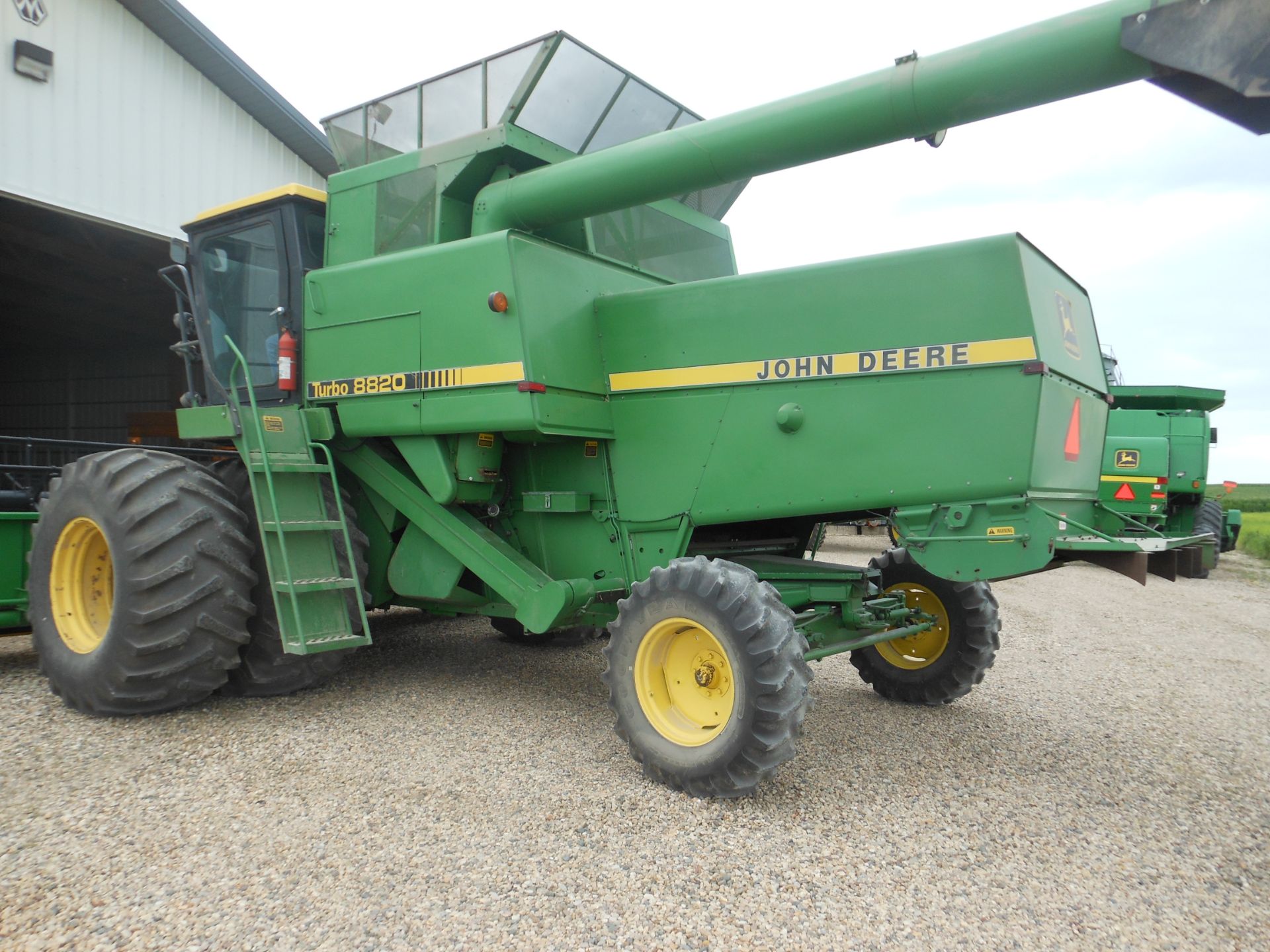 1982 8820 JD combine, tank ext., chopper, 30.5-32, SN514297, hours unsure. - Image 4 of 4